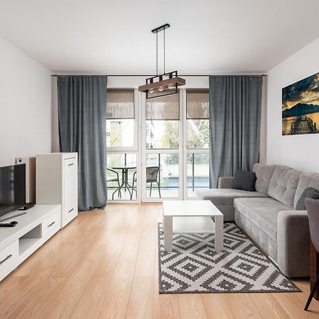 Aleja Krakowska Comfy Apartment 华沙 外观 照片