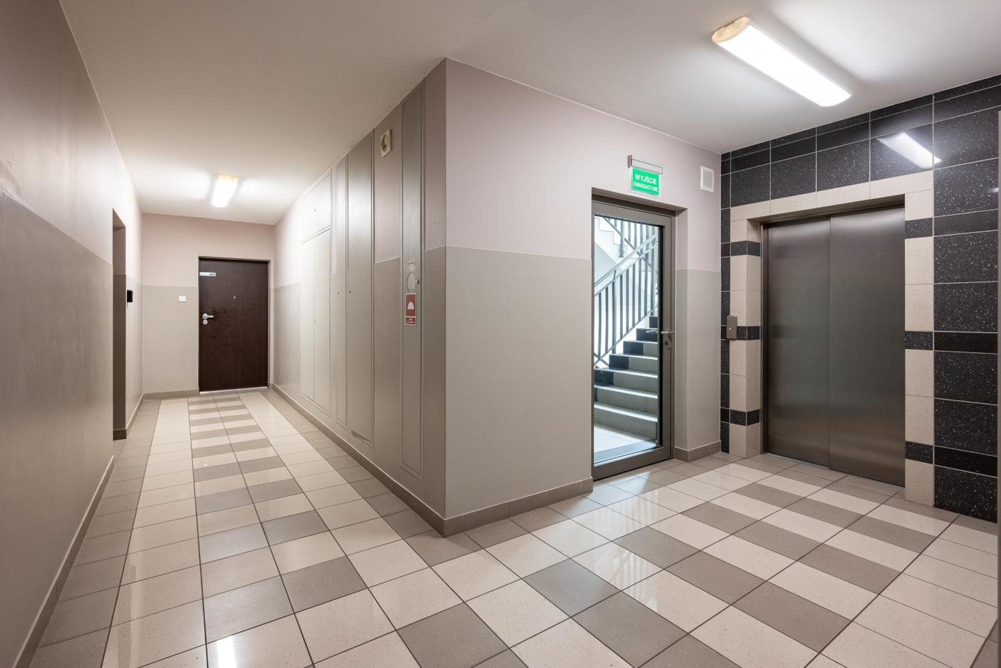 Aleja Krakowska Comfy Apartment 华沙 外观 照片
